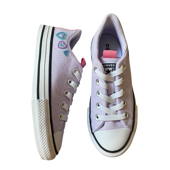 Converse | Chuck Taylor Sneakers in Lilac with Hearts Detail - Picture 1 of 8